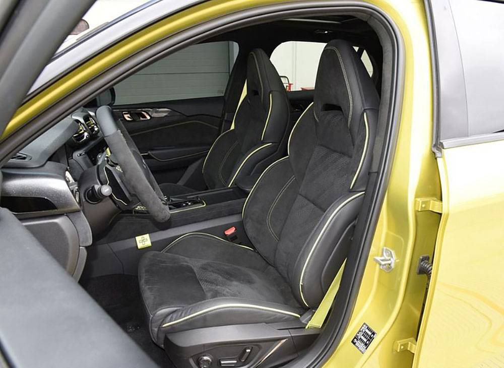 lynk-03-int16 Lynk & Co 03
