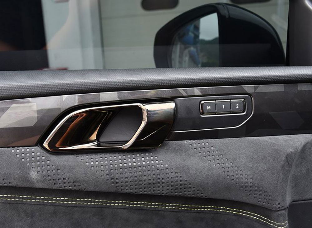 lynk-03-int19 Lynk & Co 03
