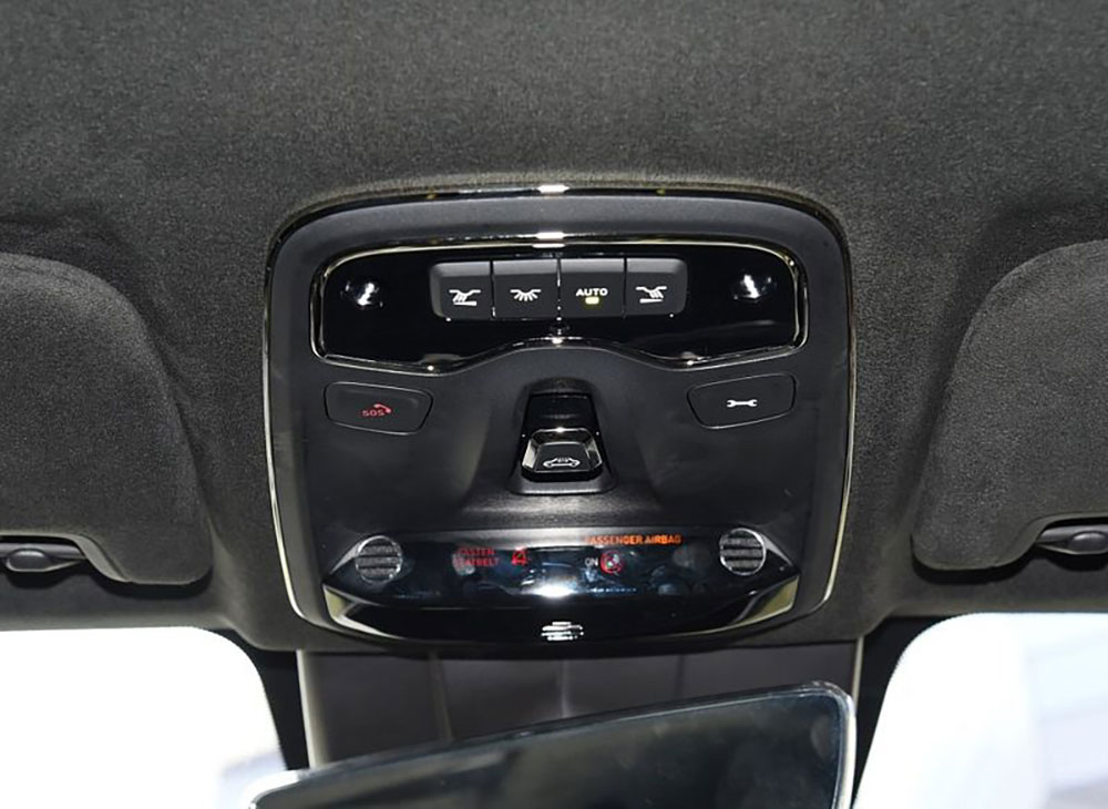lynk-03-int24 Lynk & Co 03
