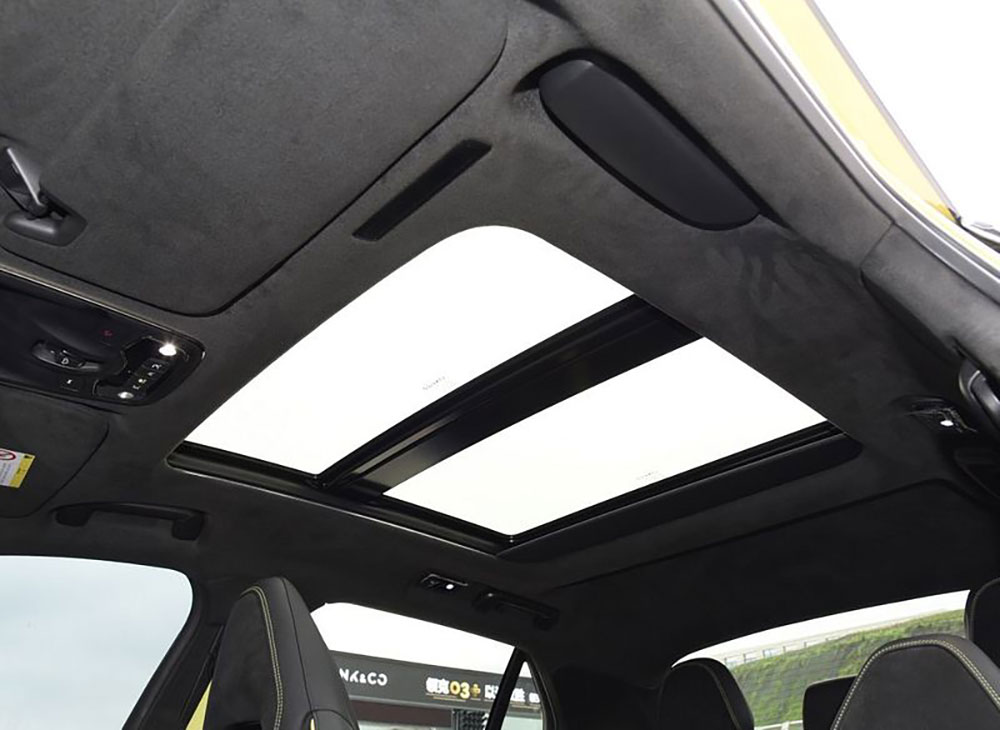 lynk-03-int25-1 Lynk & Co 03