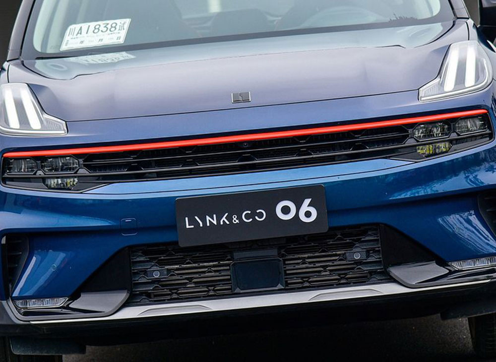 lynk-06-07 Lynk & Co 06