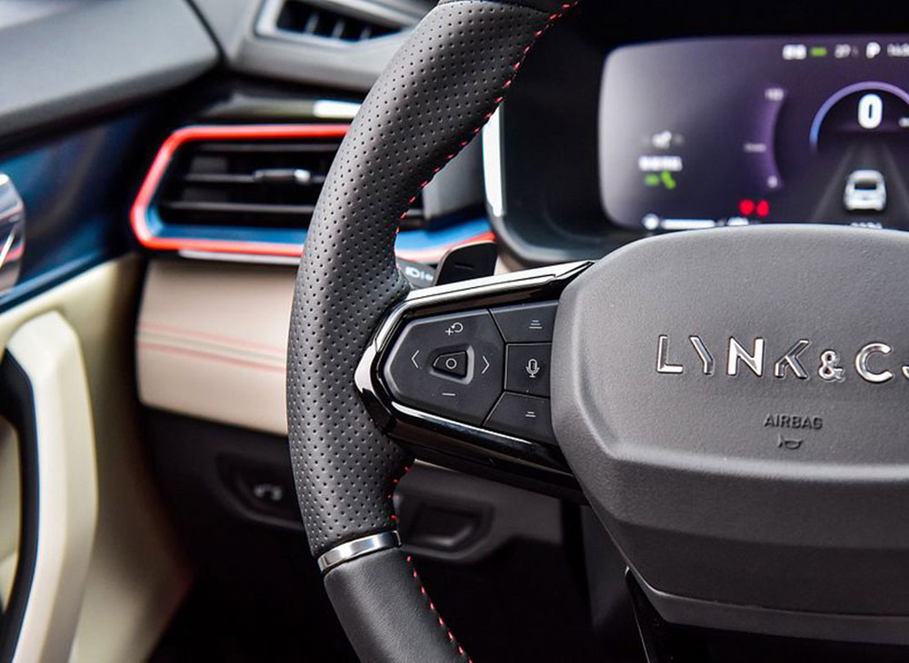 lynk-06-int03